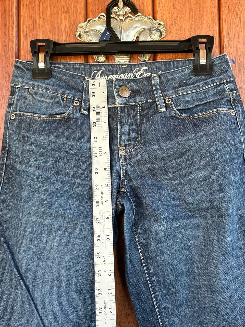 Women’s American Eagle Jeans - Picture 6 of 9
